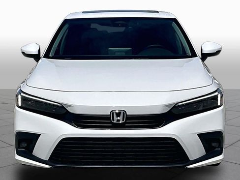 Used 2024 Honda Civic Touring image 3
