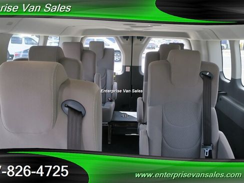 Used 2023 Ford Transit 350 XLT RWD image 2