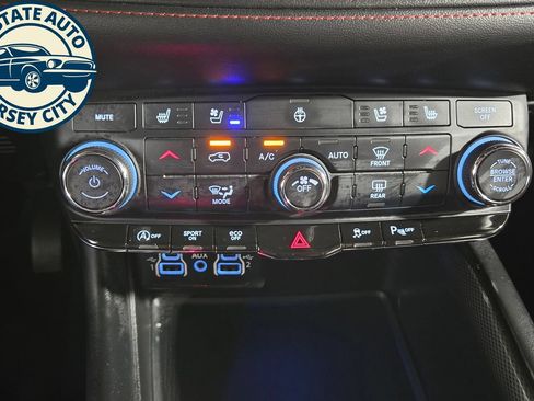 Used 2023 Dodge Durango GT AWD/4WD image 16