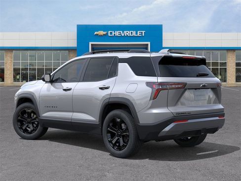 New 2026 Chevrolet Equinox LT w/ Convenience Package II image 3