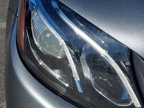 Used 2017 Mercedes-Benz E 300 4MATIC image 9