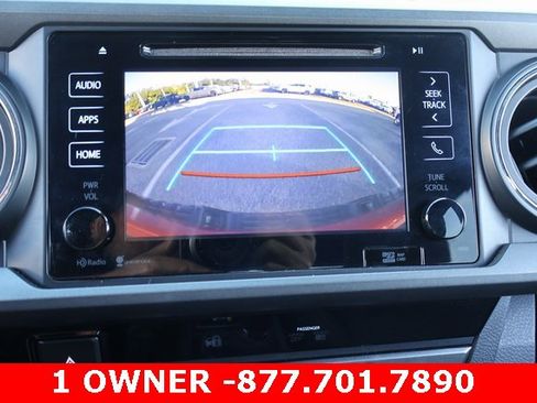 Used 2016 Toyota Tacoma TRD Sport image 25