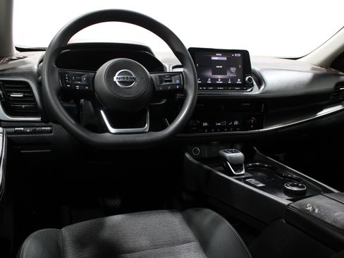 Used 2021 Nissan Rogue SV AWD/4WD image 2