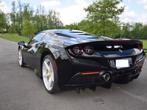Used 2022 Ferrari F8 Tributo image 7