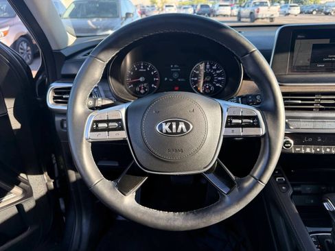 Used 2020 Kia Telluride EX w/ EX Premium Package AWD/4WD image 16