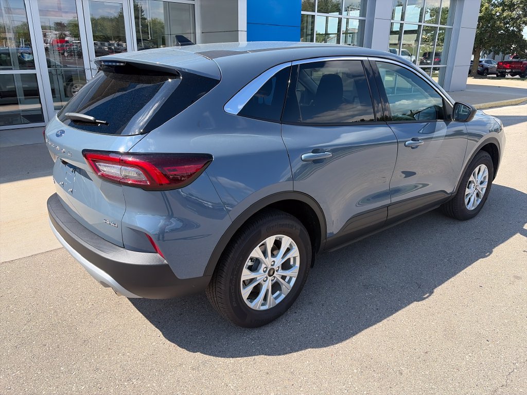 Used 2024 Ford Escape Active AWD/4WD image 6