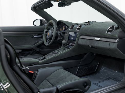 Certified 2024 Porsche 718 Boxster Spyder RS image 39