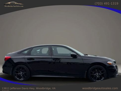 Used 2022 Honda Civic Sport image 2