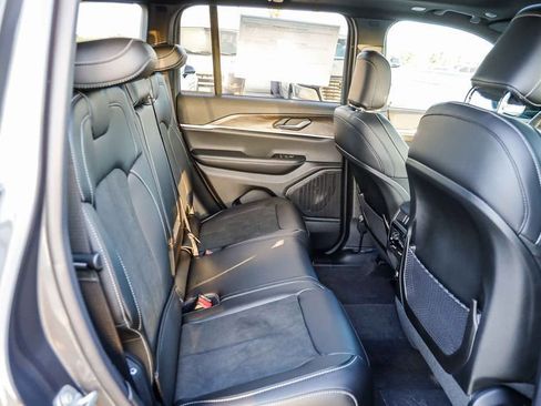 New 2026 Jeep Grand Cherokee Altitude RWD image 20
