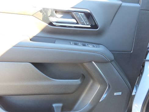 New 2026 Chevrolet Tahoe Premier w/ Sun And Tow Package image 19