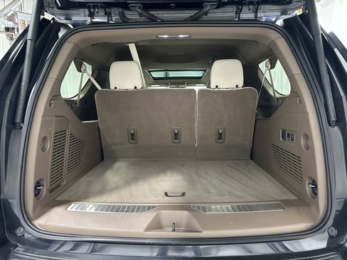 Used 2025 GMC Yukon XL Denali w/ Sun & Power Step Package AWD/4WD image 46