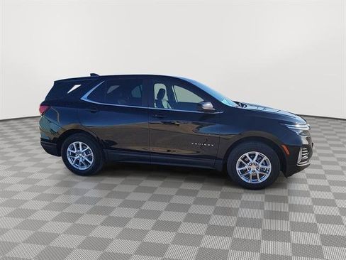 Used 2023 Chevrolet Equinox LT image 9