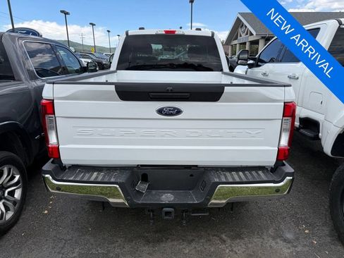 Used 2020 Ford F350 XLT w/ Camper Package AWD/4WD image 5