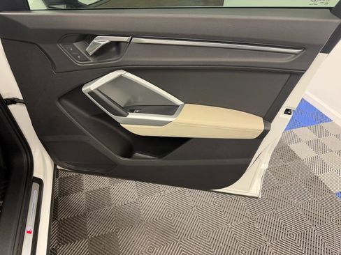 Used 2020 Audi Q3 2.0T Premium w/ Convenience Package image 14