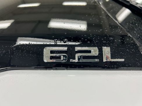 Used 2025 Chevrolet Silverado 1500 LT Trail Boss w/ LT Trail Boss Premium Package AWD/4WD image 28