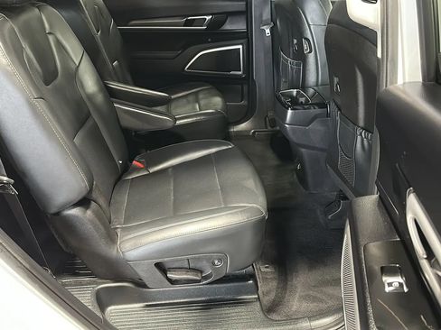 Used 2020 Kia Telluride S AWD/4WD image 18