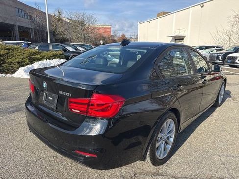 Used 2017 BMW 320i xDrive Sedan image 16
