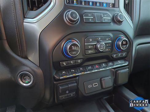 Used 2020 Chevrolet Silverado 1500 LTZ image 31
