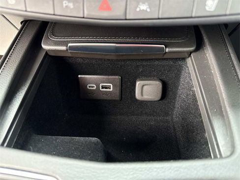 Used 2024 Cadillac XT4 Sport image 23