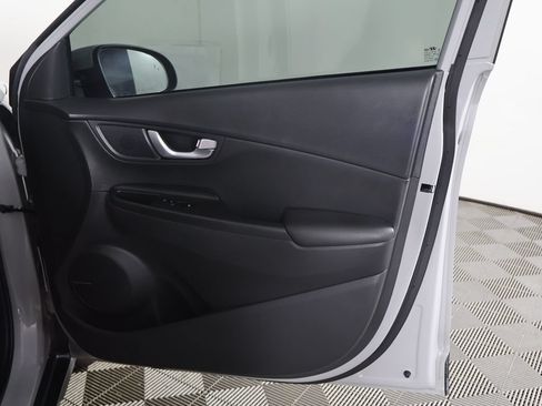 Used 2023 Hyundai Kona Limited w/ Cargo Package FWD image 26