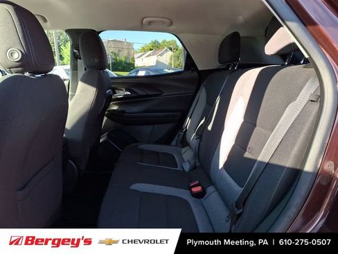 Certified 2023 Chevrolet TrailBlazer LT w/ Convenience Package FWD image 12