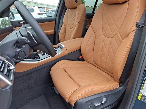 Certified 2026 BMW X5 xDrive50e w/ Premium Package image 8