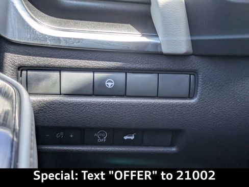 Used 2023 Nissan Rogue SV w/ SV Premium B Package image 27