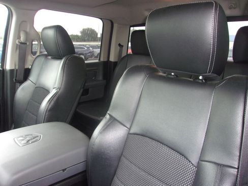 Used 2019 RAM 1500 Warlock AWD/4WD image 13