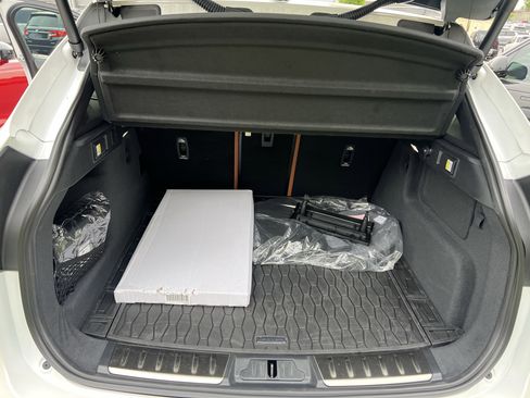 Certified 2026 Jaguar F-PACE R-Dynamic S AWD/4WD image 36