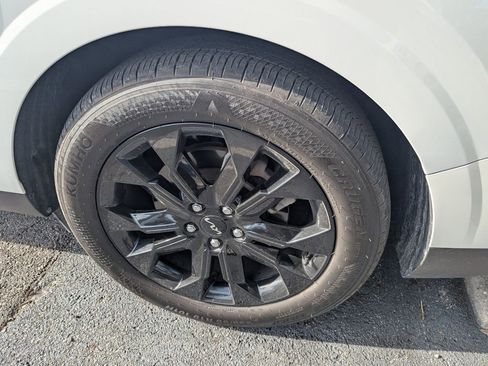 Used 2024 Kia Carnival SX Prestige FWD image 17