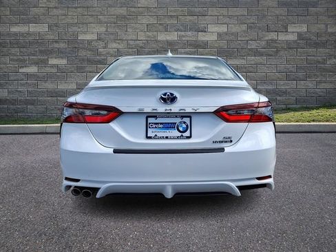 Used 2024 Toyota Camry SE FWD image 5