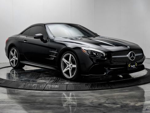 Used 2017 Mercedes-Benz SL 550 image 25