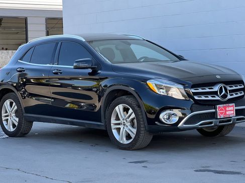 Used 2019 Mercedes-Benz GLA 250 4MATIC image 10