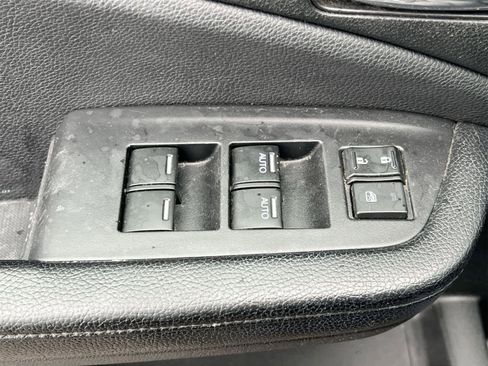 Used 2017 Honda Pilot Touring image 17