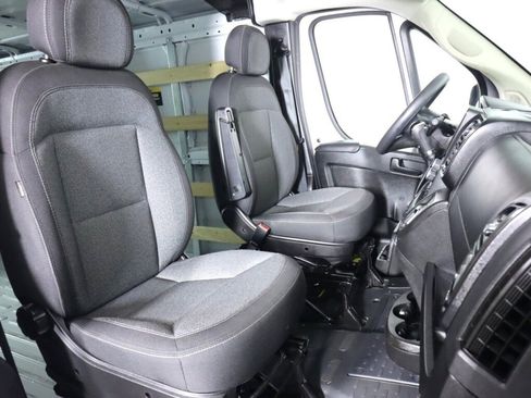 Used 2023 RAM ProMaster 2500 image 37