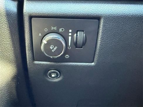 Used 2015 Jeep Grand Cherokee Limited image 17