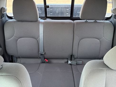 Used 2016 Nissan Frontier SV AWD/4WD image 37