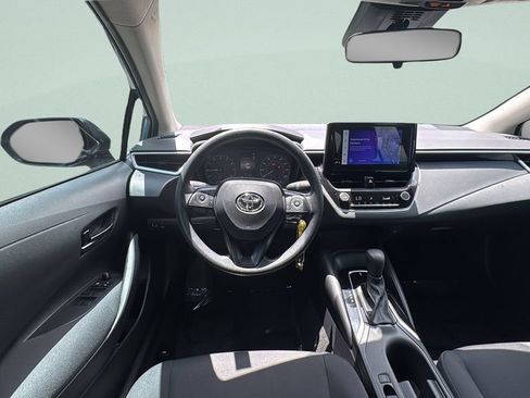 Used 2025 Toyota Corolla LE FWD image 12