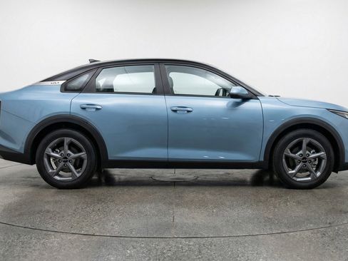 Used 2025 Kia K4 FWD image 11