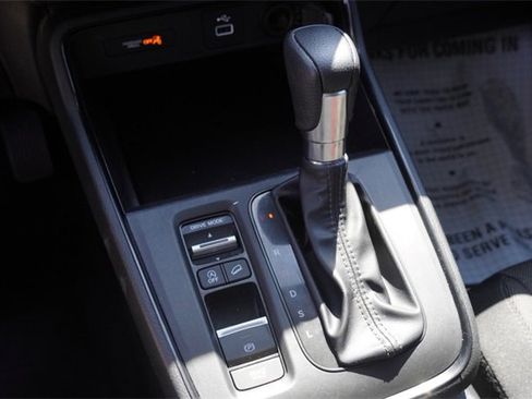 Used 2024 Honda CR-V LX image 24