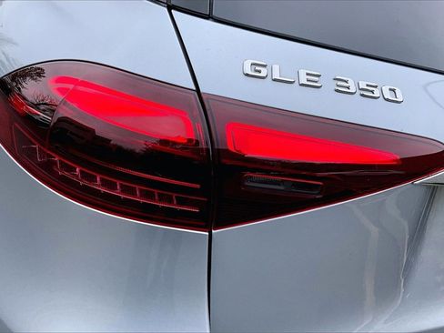 Certified 2025 Mercedes-Benz GLE 350 4MATIC image 32