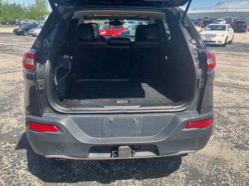Used 2014 Jeep Cherokee Limited w/ Luxury Group AWD/4WD image 22