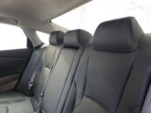 Used 2023 Honda Accord Touring image 14
