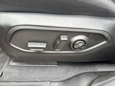 New 2025 Jeep Grand Cherokee L Laredo w/ Trailer Tow Package image 11