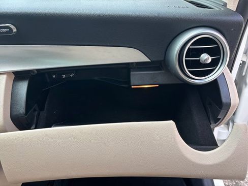 Used 2019 Mercedes-Benz C 300 Sedan image 58