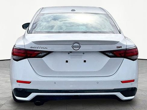 Used 2025 Nissan Sentra SR w/ SR Premium Package image 6