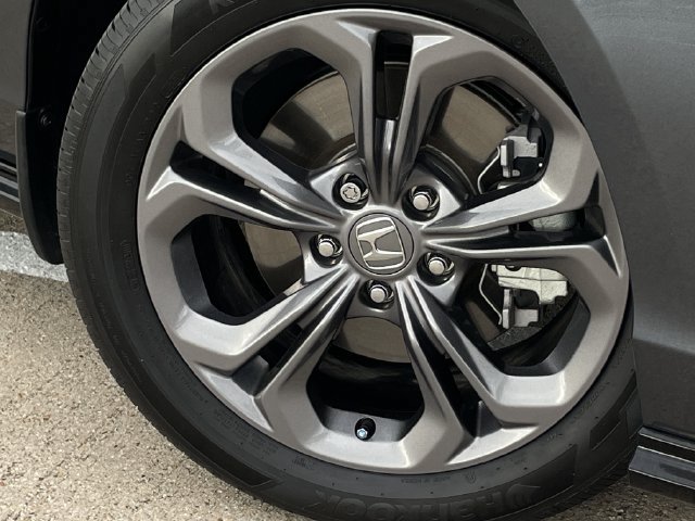 Certified 2025 Honda Accord EX-L image 9