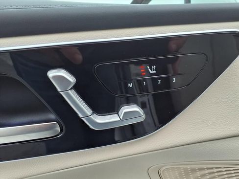 Used 2024 Mercedes-Benz GLC 300 4MATIC image 20