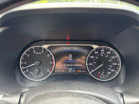Used 2024 Nissan Sentra SV FWD image 11