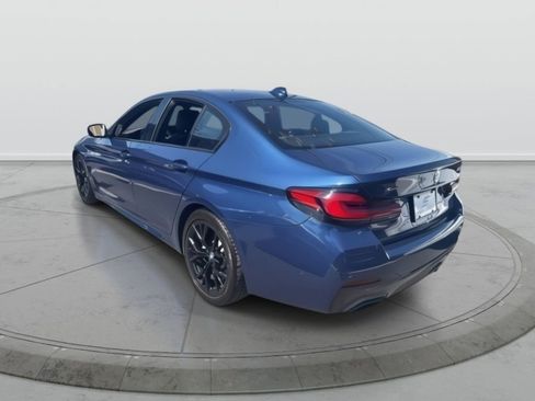 Used 2022 BMW 530i xDrive 530i xDrive w/ M Sport Package image 8